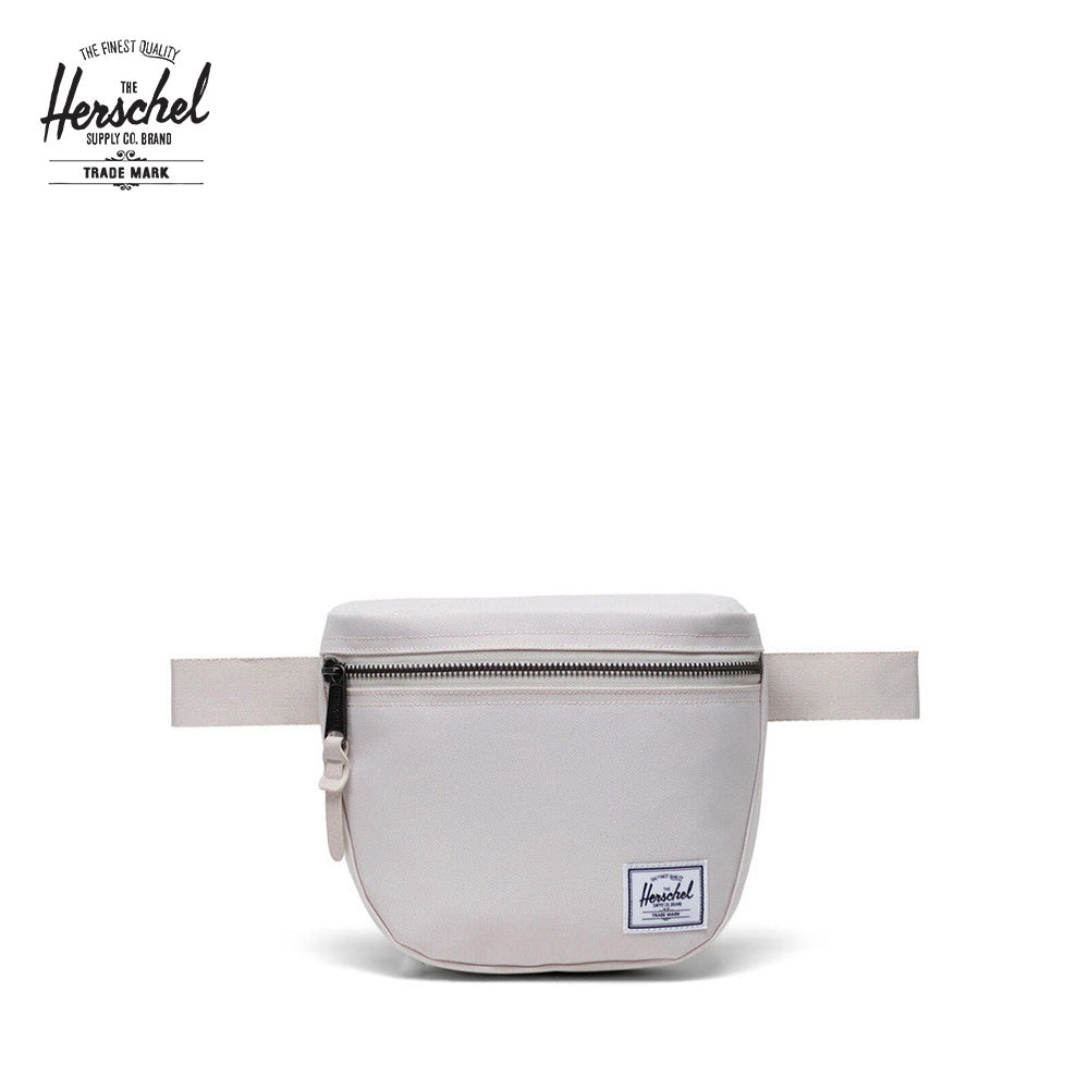 https://host.graas.ai/uploads/IGZ/products/Herschel/Shopify/Update%20Logo/1000475705.jpg