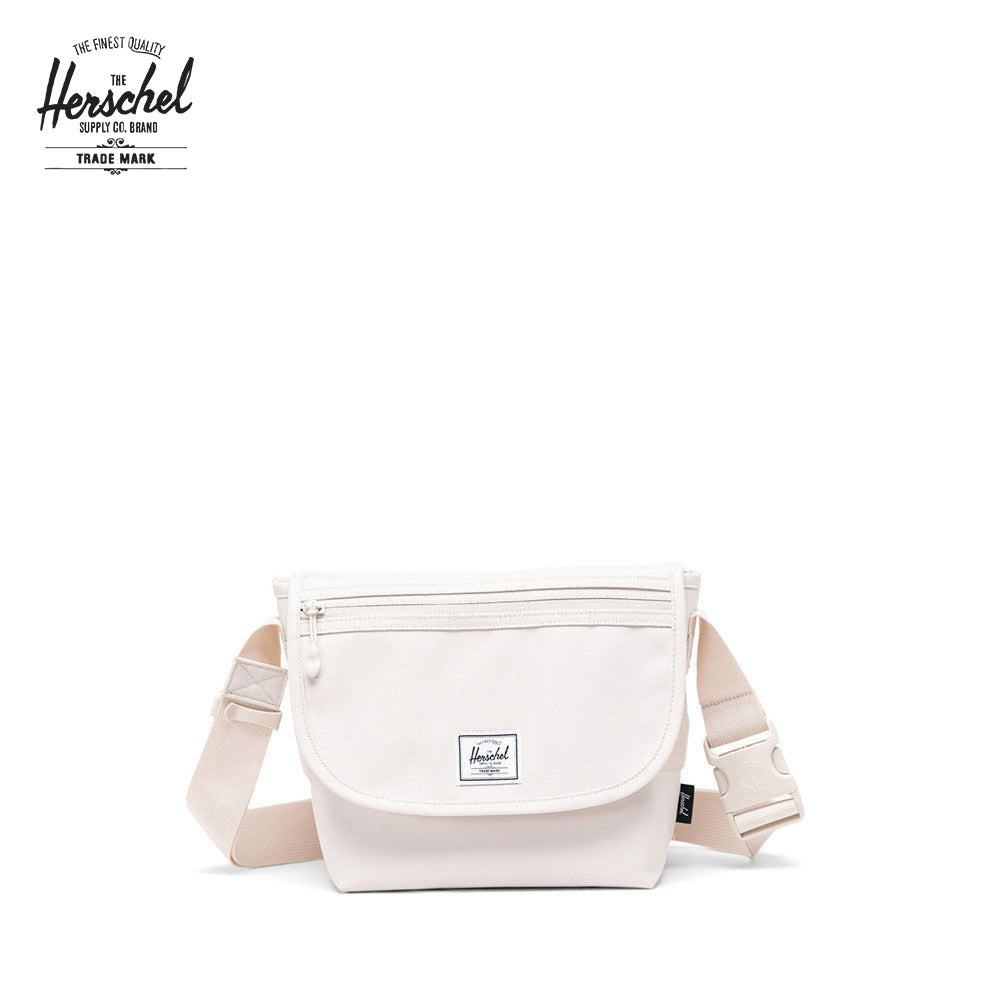 https://host.graas.ai/uploads/IGZ/products/Herschel/Shopify/Update%20Logo/1000488521.jpg