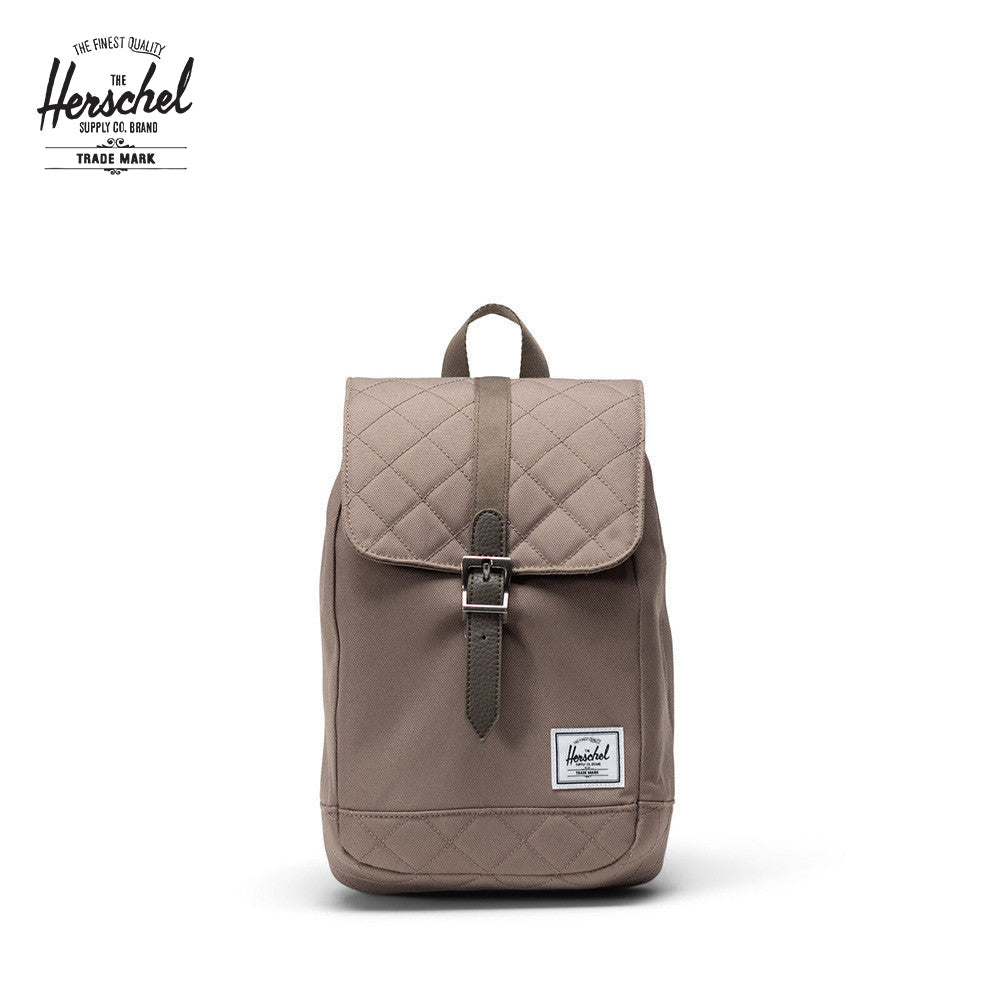https://host.graas.ai/uploads/IGZ/products/Herschel/Shopify/Update%20Logo/1000497585.jpg